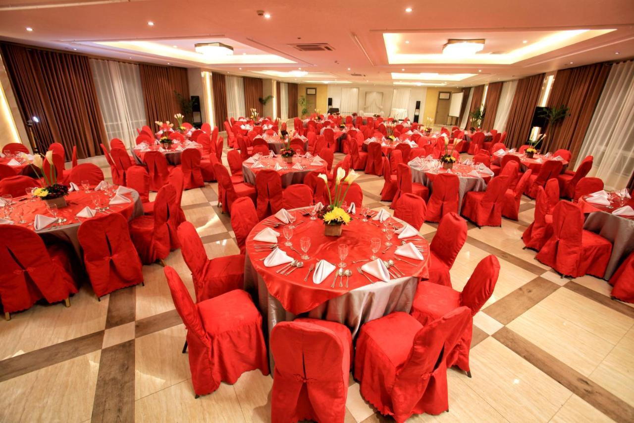 The Royal Mandaya Hotel Davao Exterior photo